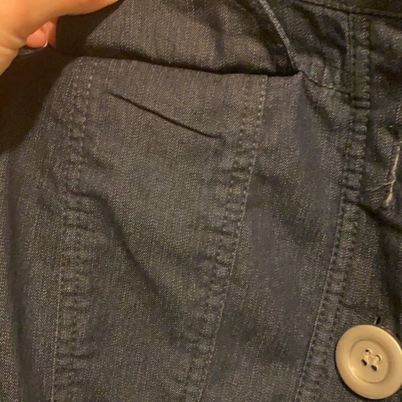 Focus > 2000 Denim Shacket with extra large Buttons - Picture 8 of 9